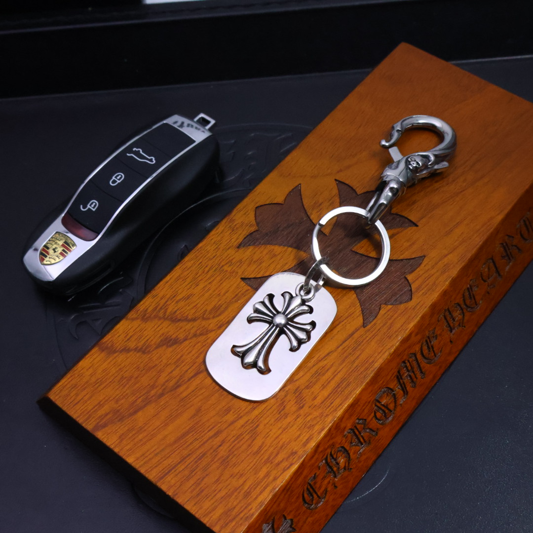 Chrome Hearts 𝐂𝐡𝐫𝐨𝐦𝐞 𝐡𝐞𝐚𝐫𝐭［2025 裤 包 挂件 做工、质感一流