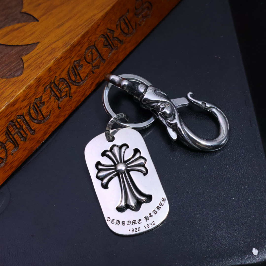 Chrome Hearts 𝐂𝐡𝐫𝐨𝐦𝐞 𝐡𝐞𝐚𝐫𝐭［2025 裤 包 挂件 做工、质感一流