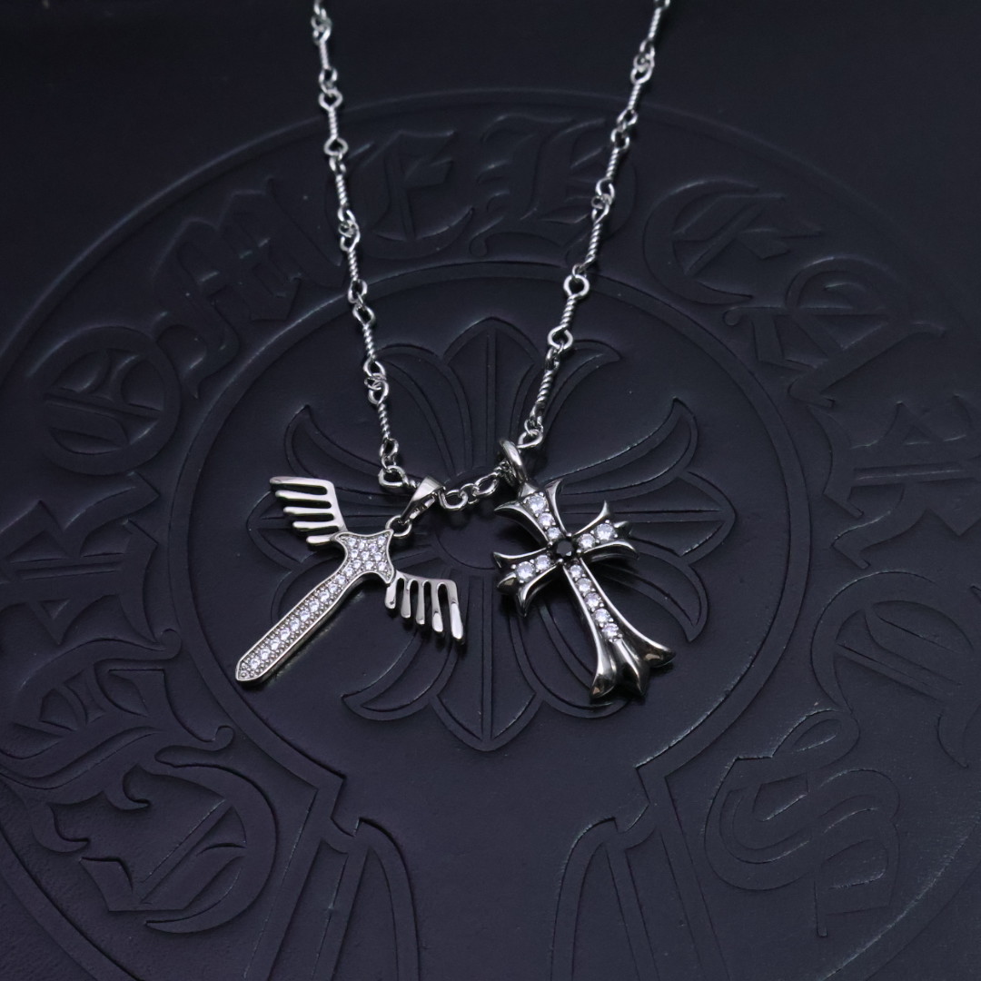 NO:112754,Pick [New Products on Shelves] Croxin Necklace, handsome, the latest Croxin Necklace, different pattern design styles, presenting uniqueness, Cross Scout flowers are the logo of Croxin, so they last longer, genuine version Chrome Hearts Croxin Difference on the market, normal light version, comparison quality, retro and old gray oxygen level. ~Fashion and fashion essentials for both men and women, trendy fashion, rock punk silver style, retro elements, couples have the same style as fashion, must be sold in the picture above, direct sales from the manufacturer, personalized versatile trendy versatile style., jewelry boutique, chrome hearts, chrome hearts, necklace19860909批［新品上架］ 克罗心项链,帅爆了最新款克罗心项链 造型不同的花纹设计风格 呈现出与众不同 十字架 童军花是克罗心的标志所以更经久不衰 正品打版Chrome Hearts克罗心区别市场普通轻版对版对标品质 复古做旧灰氧程度.～潮流时尚必备 男女均可佩戴 潮流时尚,摇滚朋克泰银风格 复古元素 情侣同款时尚感十足 上图必卖,厂家直销,个性百搭潮流百搭款.,饰品精品,chrome hearts,chrome hearts,necklace,Jewelry