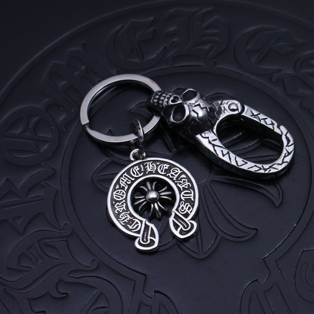 Stylish Chrome Heartcro Key Button with Thongs: Cool and High-End Design - 图片 2