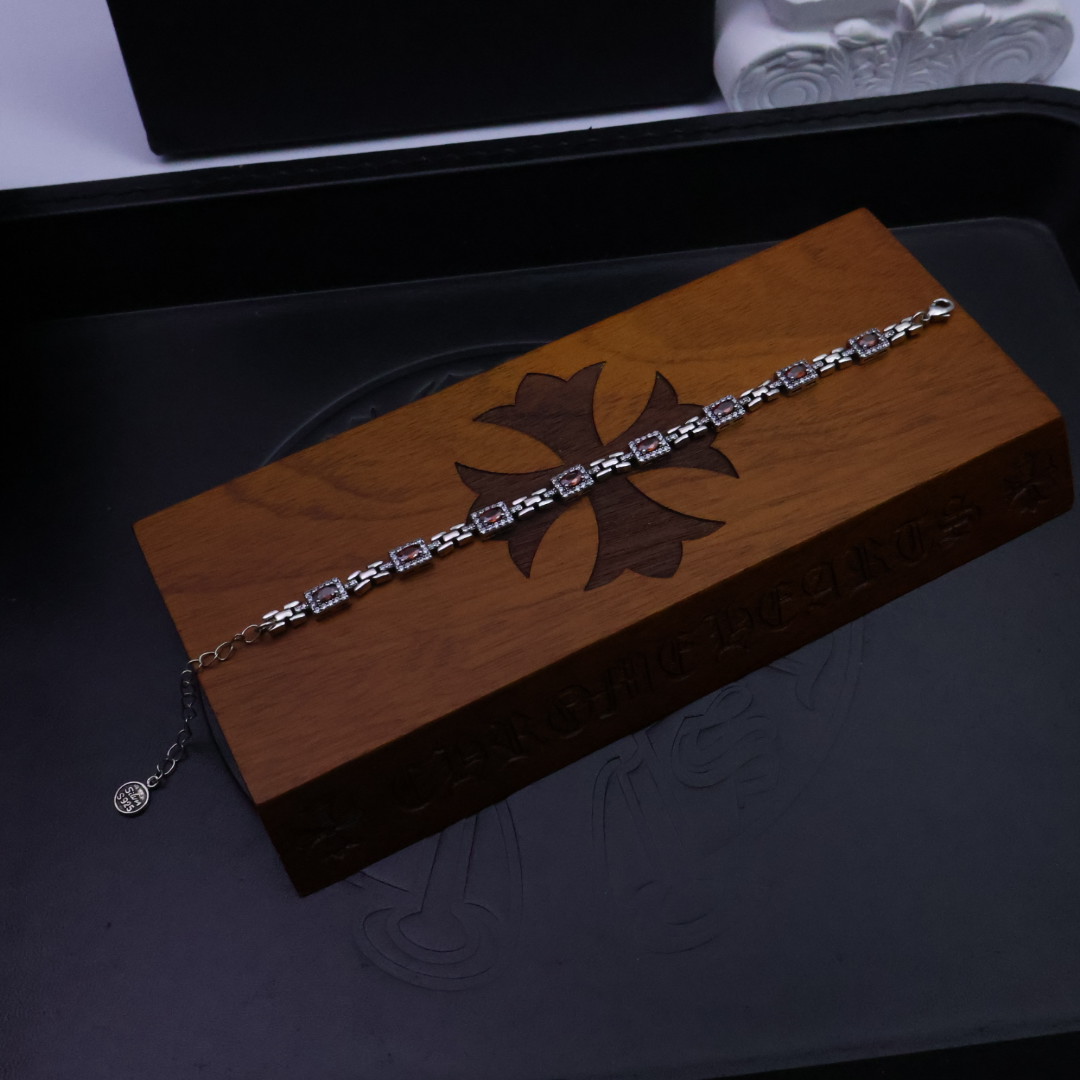 ［银器暴动］🔥𝐂𝐡𝐫𝐨𝐦𝐞 𝐇𝐞𝐚𝐫𝐭𝐬手链✝️炼狱级锁腕核武  
⚔️𝟗𝟗𝟕𝐎𝐳暗核浇铸｜十字架噬魂雕
