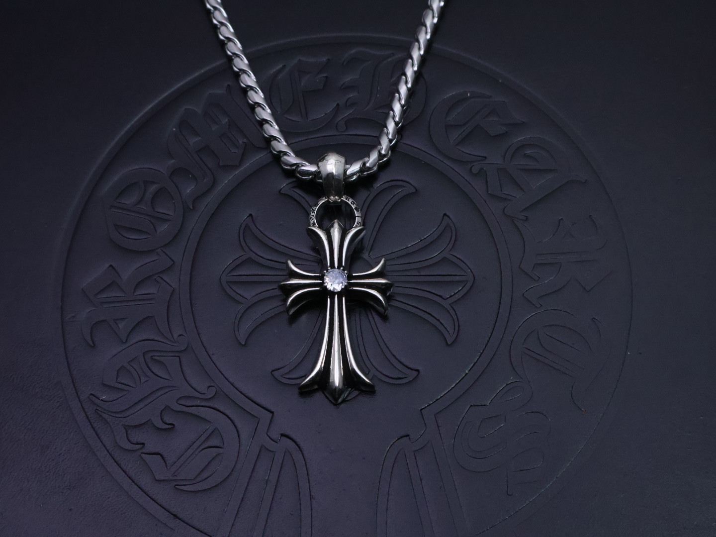 ［新品上架］𝐂𝐡𝐫𝐨𝐦𝐞 𝐡𝐞𝐚𝐫𝐭𝐬  ✞ 克罗心项链⚜️ 原厂11复刻｜纯手工錾刻十字圣痕  
💎 