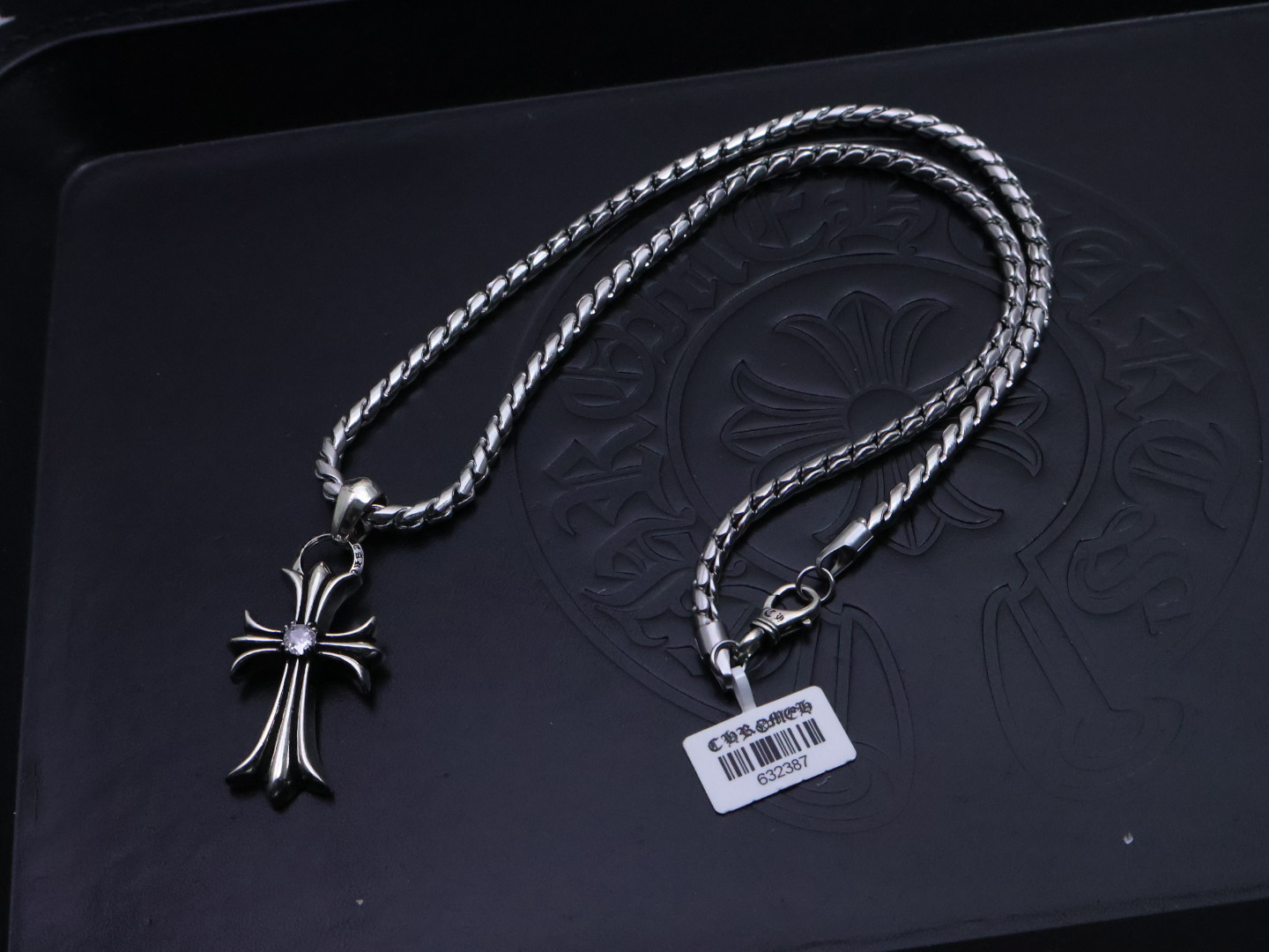 ［新品上架］𝐂𝐡𝐫𝐨𝐦𝐞 𝐡𝐞𝐚𝐫𝐭𝐬  ✞ 克罗心项链⚜️ 原厂11复刻｜纯手工錾刻十字圣痕  
💎 