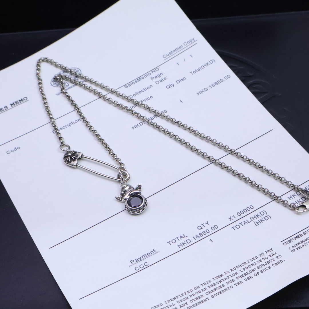 ［新品上架］𝐂𝐡𝐫𝐨𝐦𝐞 𝐡𝐞𝐚𝐫𝐭𝐬 ⚜️ 克罗心十字架胸针链｜纯手工凿刻末日圣痕  
✝️ 十字架缠