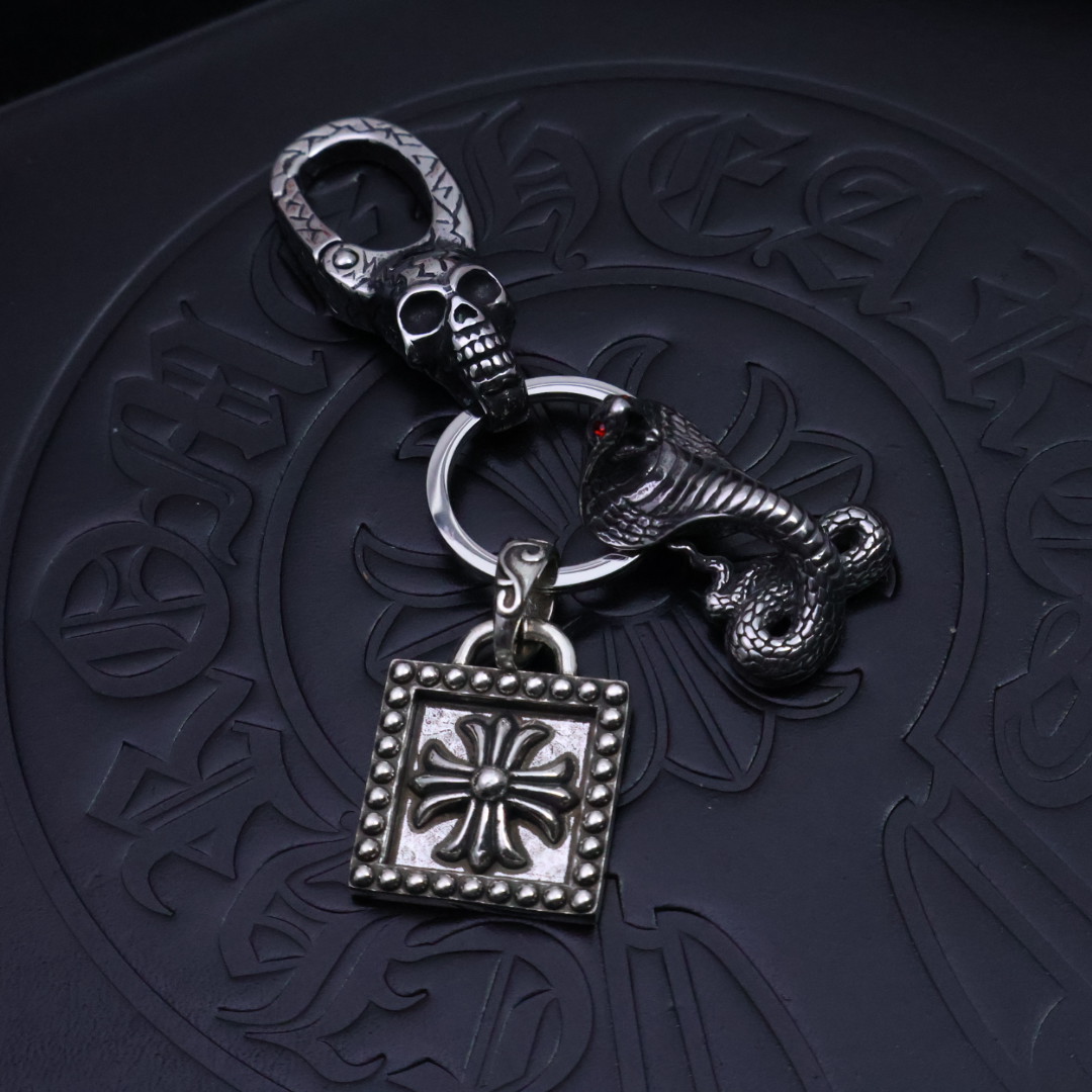 Handmade Chrome Hearts Cron Key Buttons: Unique Aesthetics in 925 Silver. - 图片 2