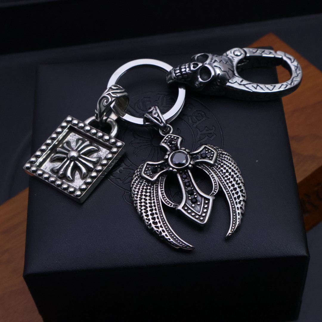 Chrome Hearts Gothic Cross Key Buttons Collection: Unique Handcrafted Jewelry for Rebels - 图片 5
