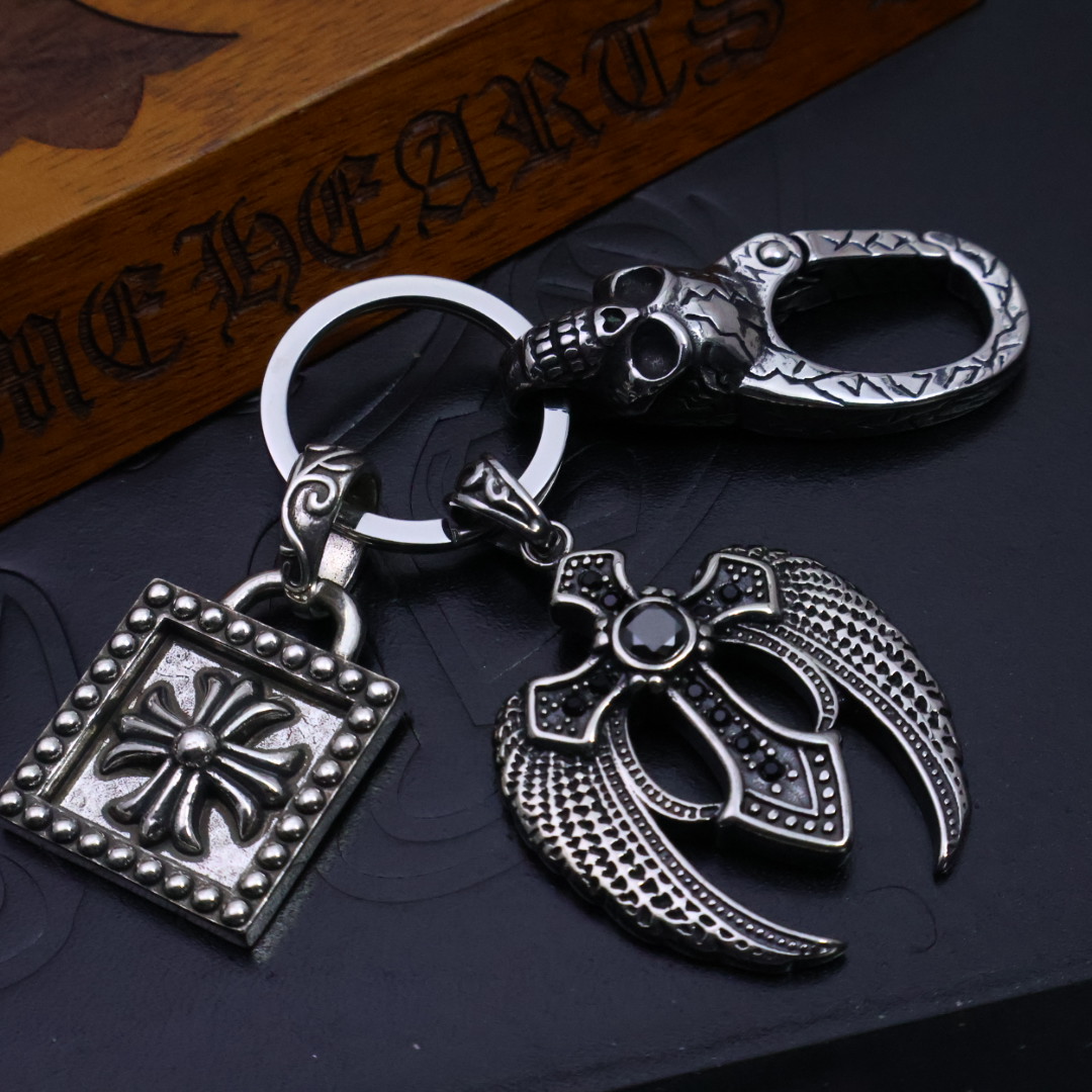 Chrome Hearts Gothic Cross Key Buttons Collection: Unique Handcrafted Jewelry for Rebels - 图片 6