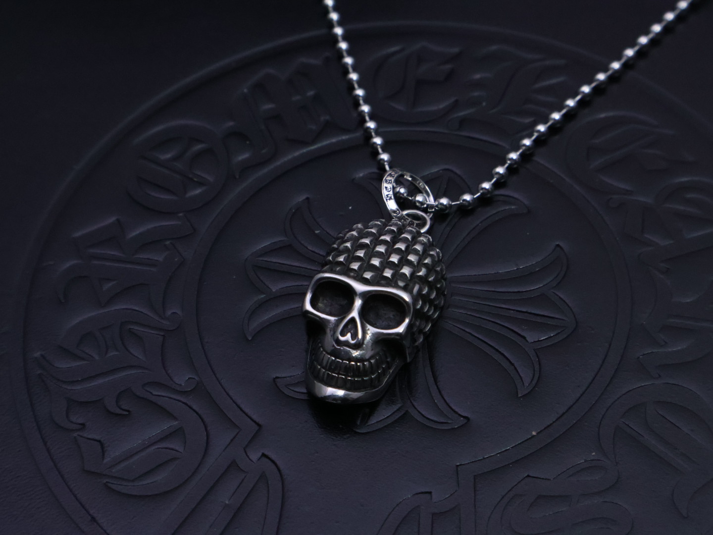 ✞𝐂𝐡𝐫𝐨𝐦𝐞 𝐡𝐞𝐚𝐫𝐭𝐬 克罗心项链佛珠链
⚜️骷髅头代表新的开始,象征着永恒的生命,可以理解为改变