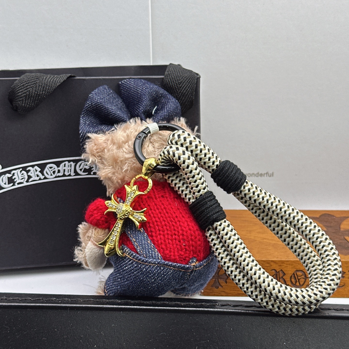 New Release: Croker Heart Key Bear Bag – Batch 210 Arrival! - 图片 2