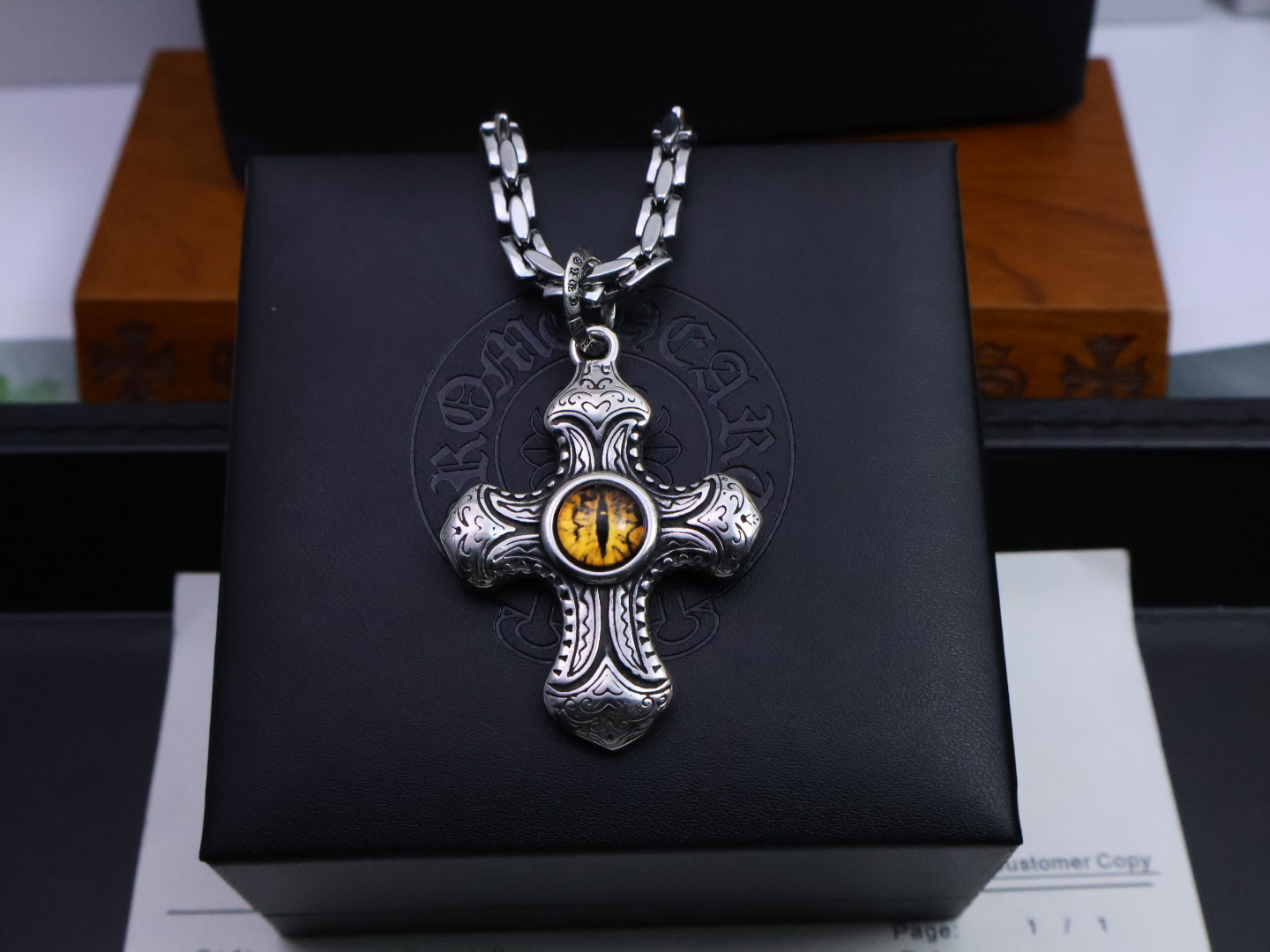 NO:115094,Pick [New Products are on the Shelves] Croxin Necklace Handmade Chain, the latest Croxin Necklace. Different pattern design styles are unique. Cross. Scout flowers are the logo of Croxin, so they are more enduring. Genuine version Chrome Hearts Croxin Difference on the market ordinary light version. The quality is the retro and old gray oxygen level. ~Fashion and fashion must be worn by both men and women. Trendy and fashionable, rock punk Tsing silver style. Retro elements. The same style of couples is not explosive or released. Factory direct sales, jewelry boutique, chrome hearts, chrome hearts, necklace19860909批［新品上架］ 克罗心项链手工链,帅爆了最新款克罗心项链 造型不同的花纹设计风格 呈现出与众不同 十字架 童军花是克罗心的标志所以更经久不衰 正品打版Chrome Hearts克罗心区别市场普通轻版 对版对标品质 复古做旧灰氧程度.～潮流时尚必备 男女均可佩戴 潮流时尚,摇滚朋克泰银风格 复古元素 情侣同款不爆不发厂家直销,饰品精品,chrome hearts,chrome hearts,necklace,Jewelry