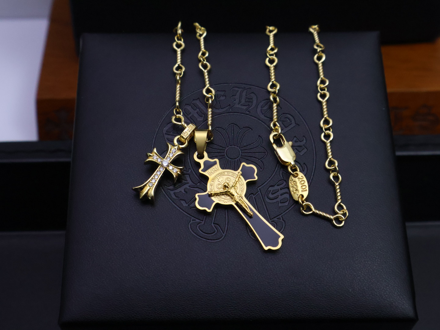 𝐂𝐡𝐫𝐨𝐦𝐞 𝐡𝐞𝐚𝐫𝐭𝐬 克罗心克罗心新品项链震撼登场！明星同款实锤，戴上它瞬间气场全开。这次工艺全面