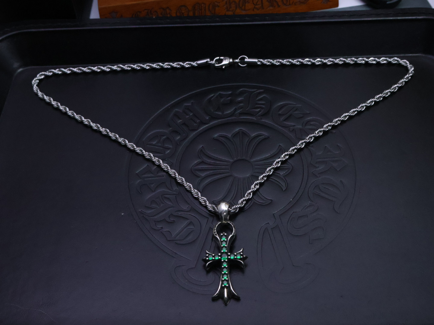 ［新品上架］𝐂𝐡𝐫𝐨𝐦𝐞 𝐡𝐞𝐚𝐫𝐭𝐬 克罗心克罗心新品项链震撼登场！明星同款实锤，戴上它瞬间气场全开。
