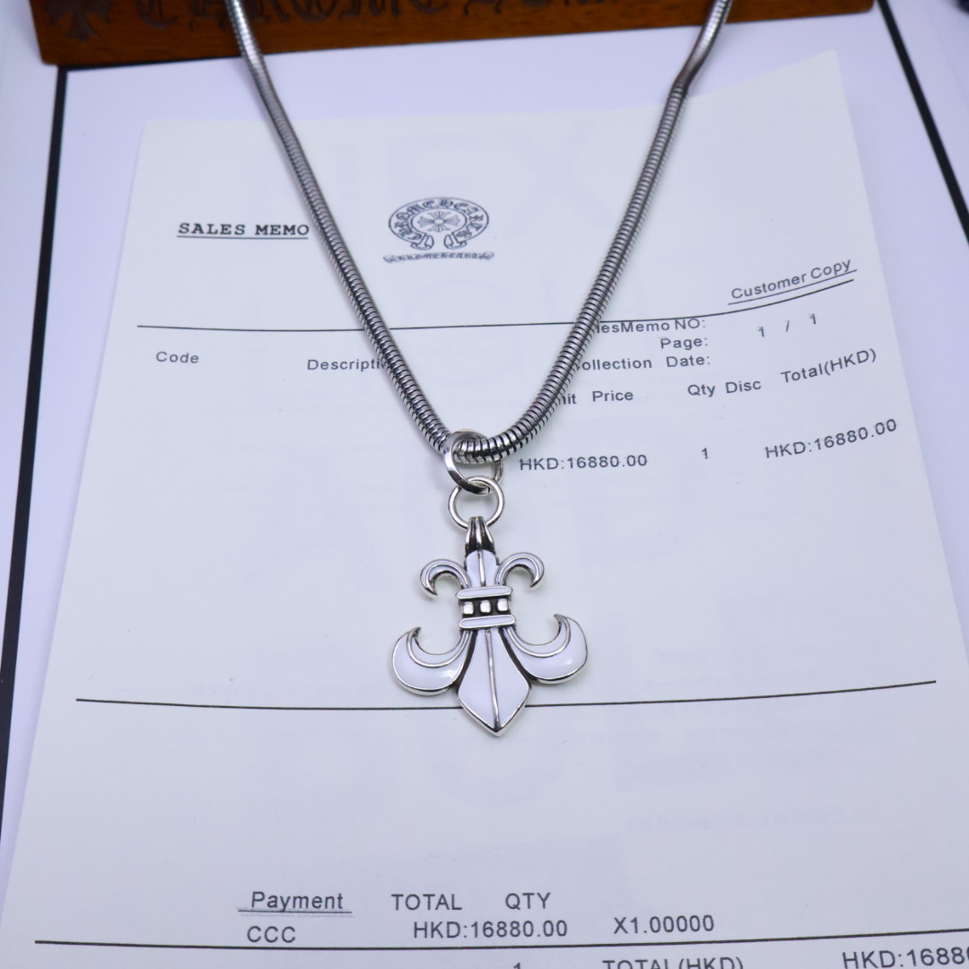 ［新品上架］𝐂𝐡𝐫𝐨𝐦𝐞 𝐡𝐞𝐚𝐫𝐭𝐬 克罗心项链，帅爆了最新款克罗心项链 ⚜️造型不同的花纹设计风格 