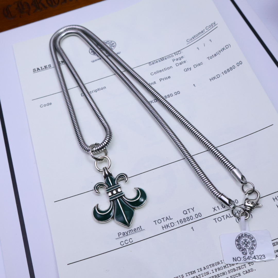 ［新品上架］𝐂𝐡𝐫𝐨𝐦𝐞 𝐡𝐞𝐚𝐫𝐭𝐬 克罗心项链，帅爆了最新款克罗心项链 ⚜️造型不同的花纹设计风格 
