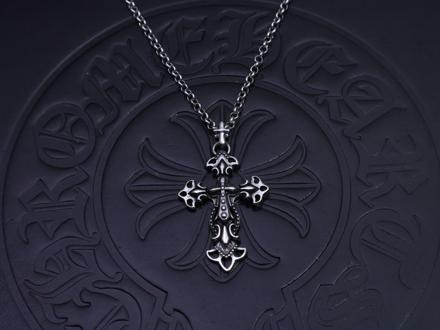 Chrome Hearts 𝐡𝐞𝐚𝐫𝐭𝐬 克罗心项链