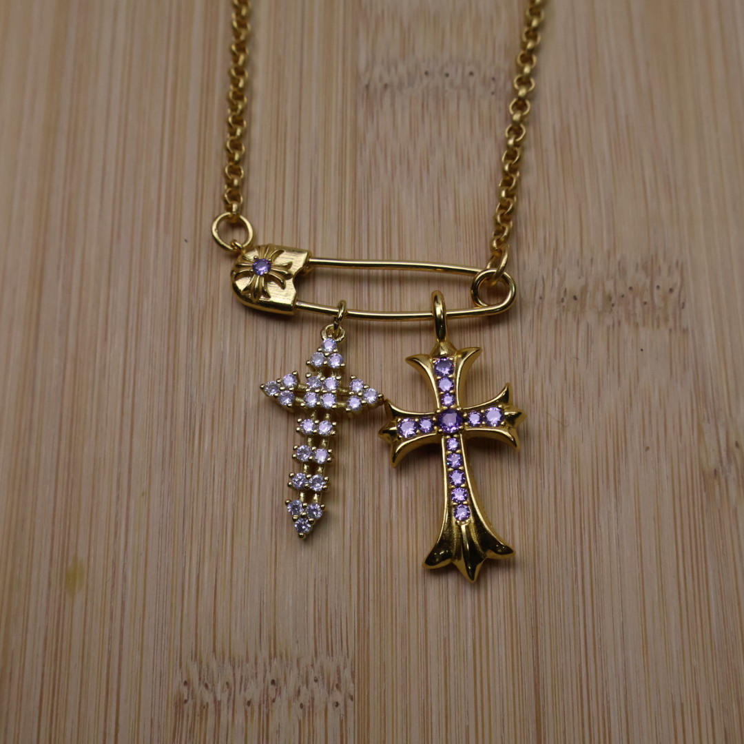 NO:109339,[Seiko Version] Crosin Cross Brooch Chain | Pure hand-hewn Holy Scarf of the Doomsday Cross Wrapped Thorns Totem | Breakthrough of mediocre backlight faith matrix Thai silver gray oxygen old craft | Epic of the Hundred Years of War flowing on the neck Gothic removable brooch | Unlocking the dark heart protection mirror between the ribs ▌ Genuine bloodline awakening | strangling the light version of the market currency ▌ No battle damage and no push | No epics and no selling With a gift box of meteoric iron Bible | Final seal of battlefield relics Limited time 36 hours | The final recruitment of the Knights of the End of the Times 