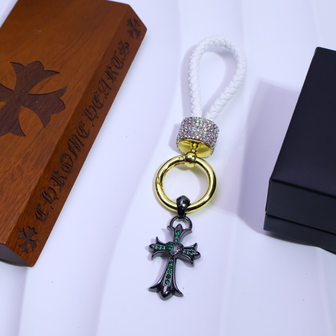 NO:110076,Must be included in the batch!  The 2025 Cro pericardial buckle is coming, fashion experts pay attention!  The 2025 Croe Pericarium Buckle is making its debut. The Croe Heart Key Chain Bear Bag Buckle launched this time combines Croe Heart's dark and gorgeous classic elements with co-branded design inspiration. The shape is cool and cute, and the grade is instantly full. The same style as the stars get. This model has always been a hot-selling Croe Heart, adapted to various trendy backpacks, easily improving the fashion sense of outfits, and the versatile attributes are directly full!  Get it now and use it to unlock your trendy password., jewelry boutique, chrome hearts, backpacks, keychain19860909批必入！2025款克罗心包扣来袭 时尚达人们注意！2025款克罗心包扣重磅登场.此次推出的克罗心钥匙扣小熊包包扣,融合克罗心暗黑华丽经典元素与联名设计灵感,造型酷萌,档次瞬间拉满,明星同款get. 这款一直是克罗心热卖爆款,适配各种潮流背包,轻松提升穿搭时尚感,百搭属性直接拉满！赶紧入手,用它解锁你的潮流密码.,饰品精品,chrome hearts,backpacks,keychain,Jewelry