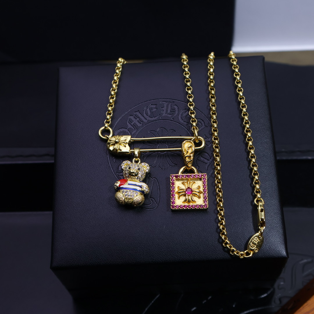 ［新品上架］𝐂𝐡𝐫𝐨𝐦𝐞 𝐡𝐞𝐚𝐫𝐭𝐬 克罗心项链，胸针链🆕造型不同的花纹设计风格 呈现出与众不同 十字