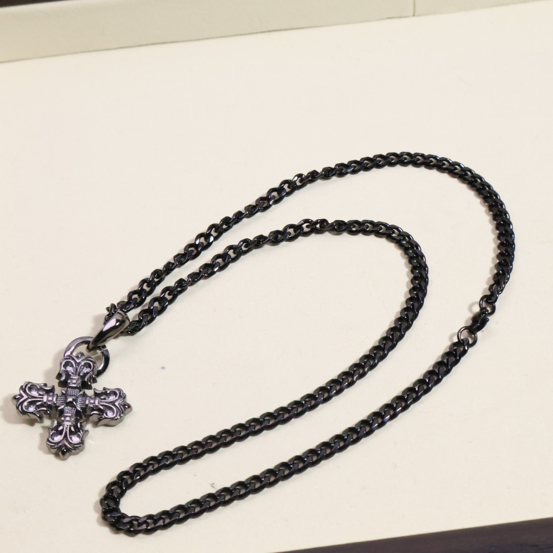 Collar Chrome Hearts Cruz Negra y Dorada con Diseño Exclusivo Unisex 7 i1749006060698 226 0 5