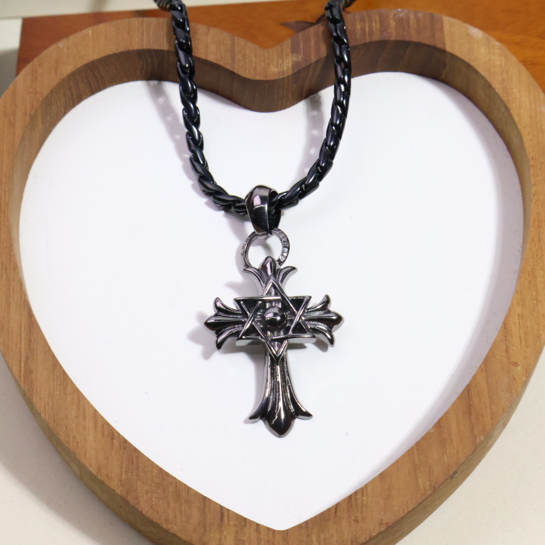 𝐂𝐡𝐫𝐨𝐦𝐞 𝐡𝐞𝐚𝐫𝐭𝐬 Chrome Hearts