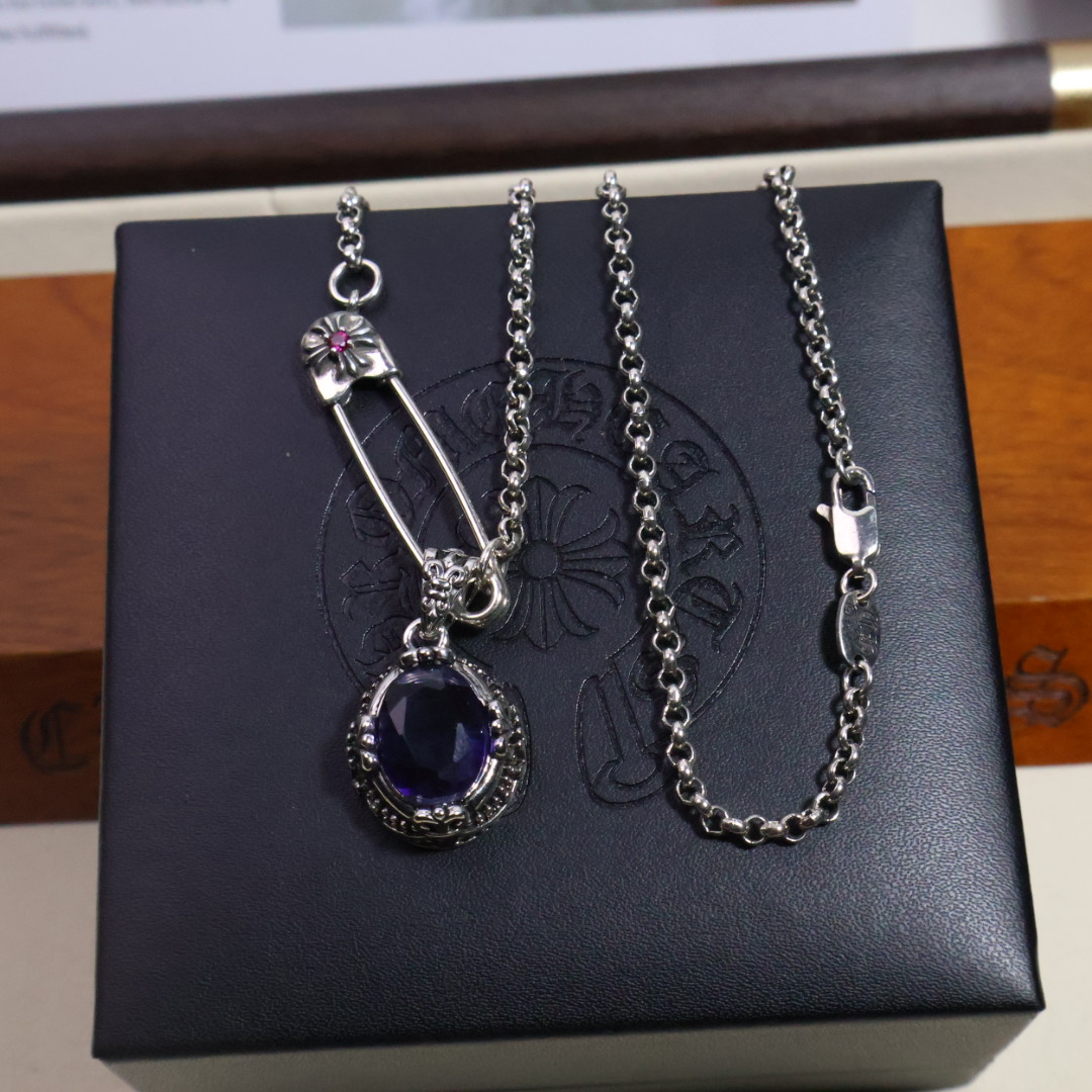𝐂𝐡𝐫𝐨𝐦𝐞 𝐡𝐞𝐚𝐫𝐭𝐬 克罗心项链胸针链✝️，🆕造型不同的花纹设计风格 呈现出与众不同 十字架 童军
