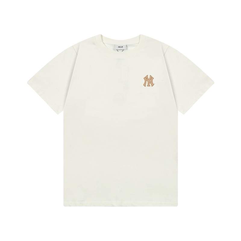 MLB New York Yankees Graphic Tee - Stylish & Comfortable Fan Apparel 3 a1743339434385 1633