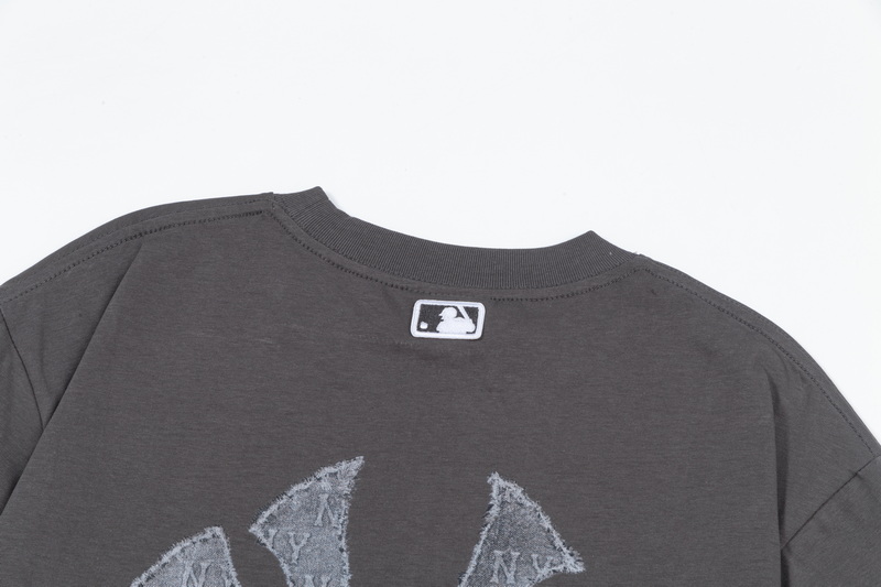 MLB New York Yankees Graphic T-Shirt, Cotton Crew Neck Tee, Unisex 19 a1746743776527 5844