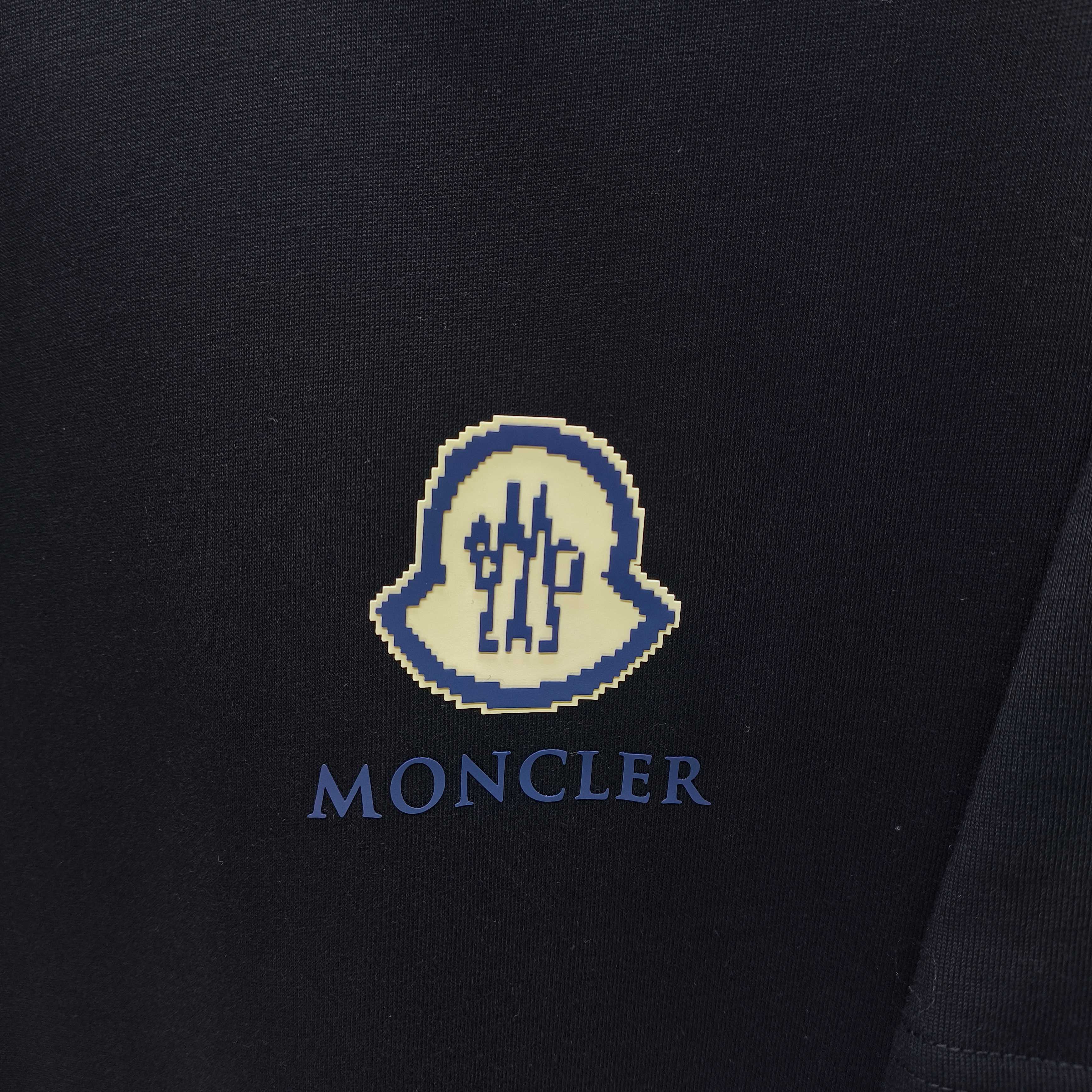 몽클레어 여성 루즈핏 3D 반팔 티셔츠 88827 이미지 4