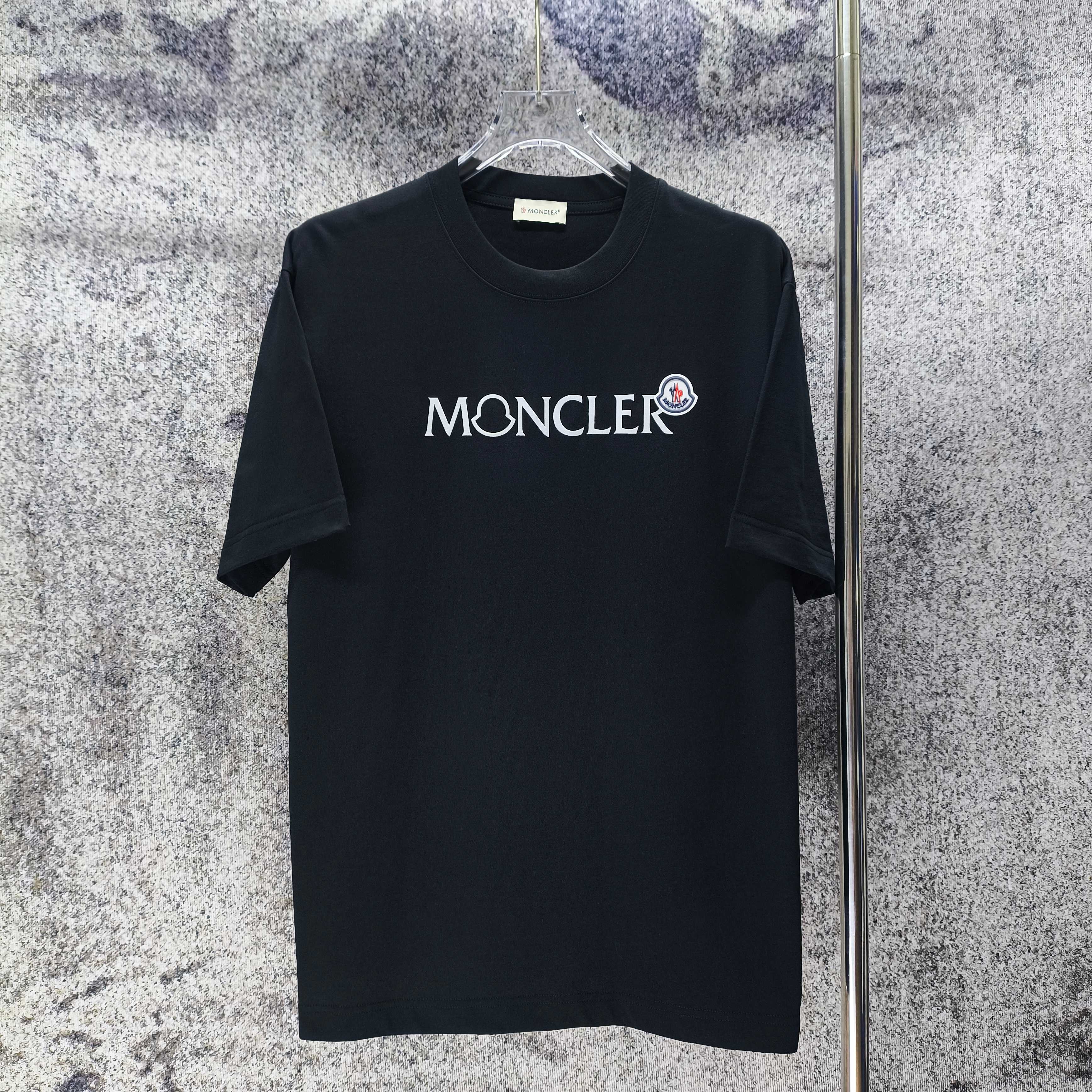 몽클레어 플로키 가공 실리콘 패치 여성 반팔 티셔츠 88839 이미지 2
