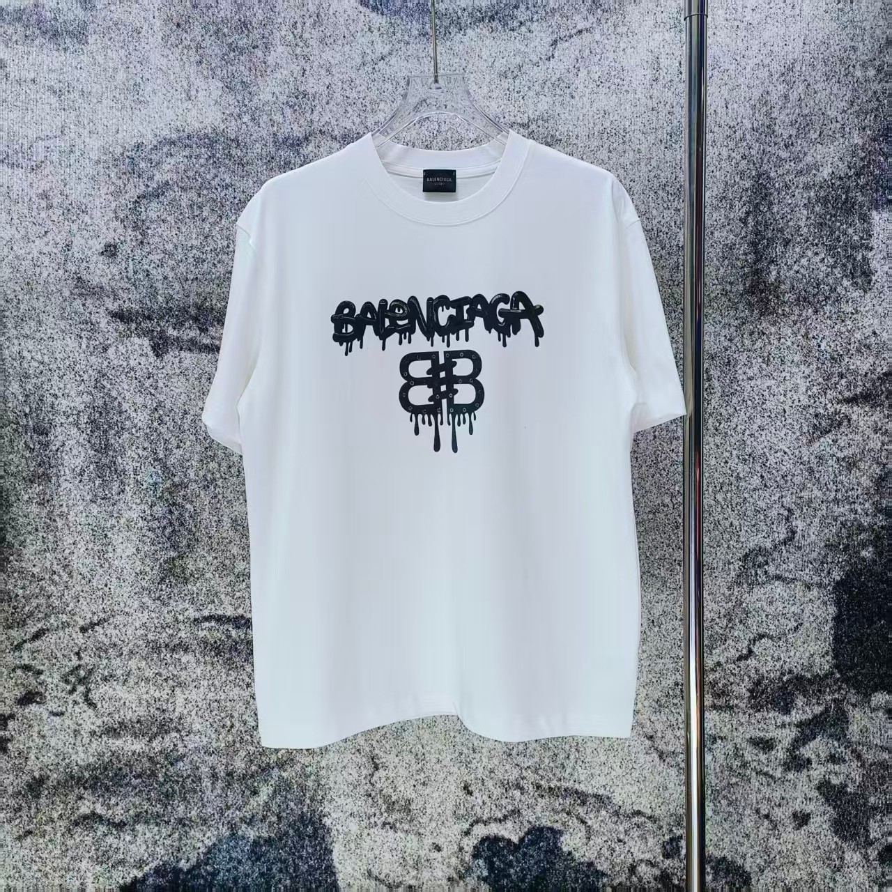P75 Bal* París 2026 primavera/verano nueva temporada logo plateado de flocado camiseta de manga corta corte holgado uni…