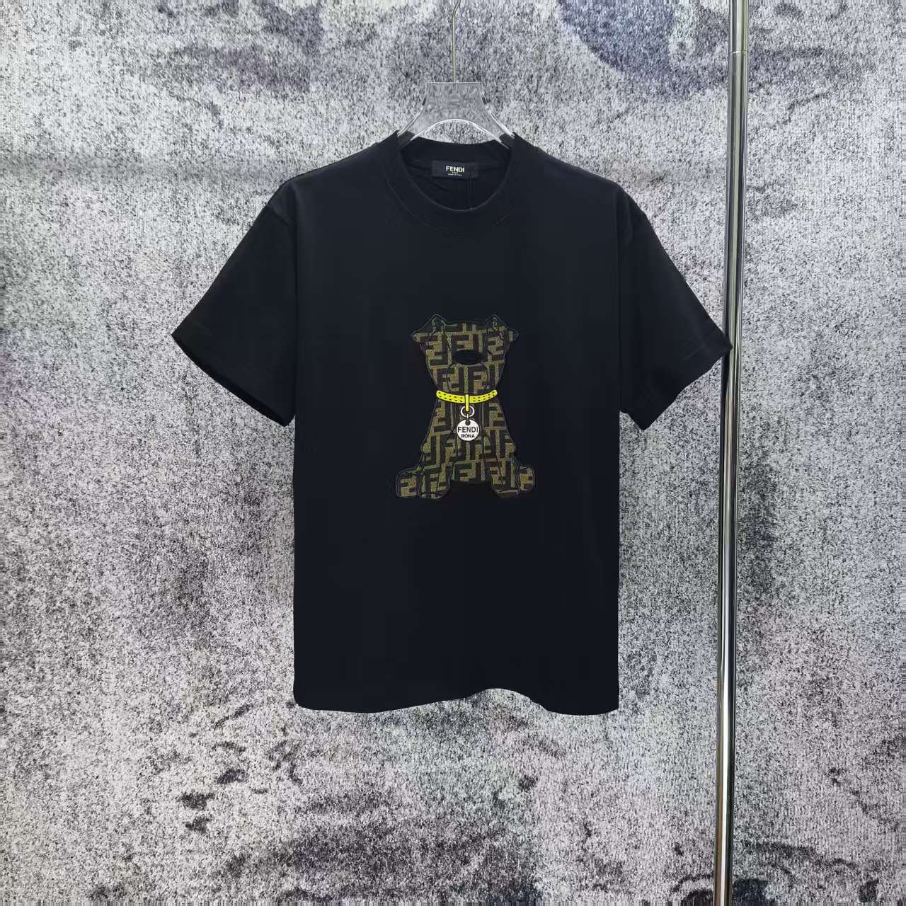 P 95.00 FD nueva colección primavera/verano 2026 camiseta de manga corta de 300 g con bordado delicado corte holgado un…