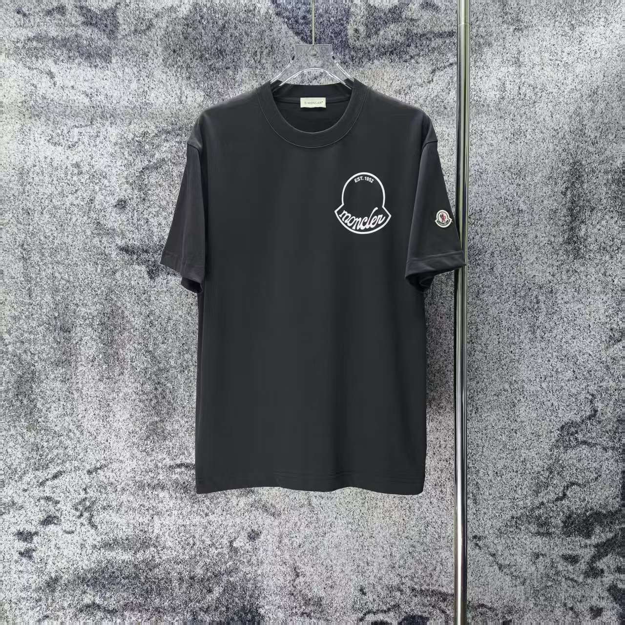 P 85 MONCLE* Mengkou 2026 primavera/verano nueva camiseta de manga corta con logo de goma de placa gruesa tridimensiona…