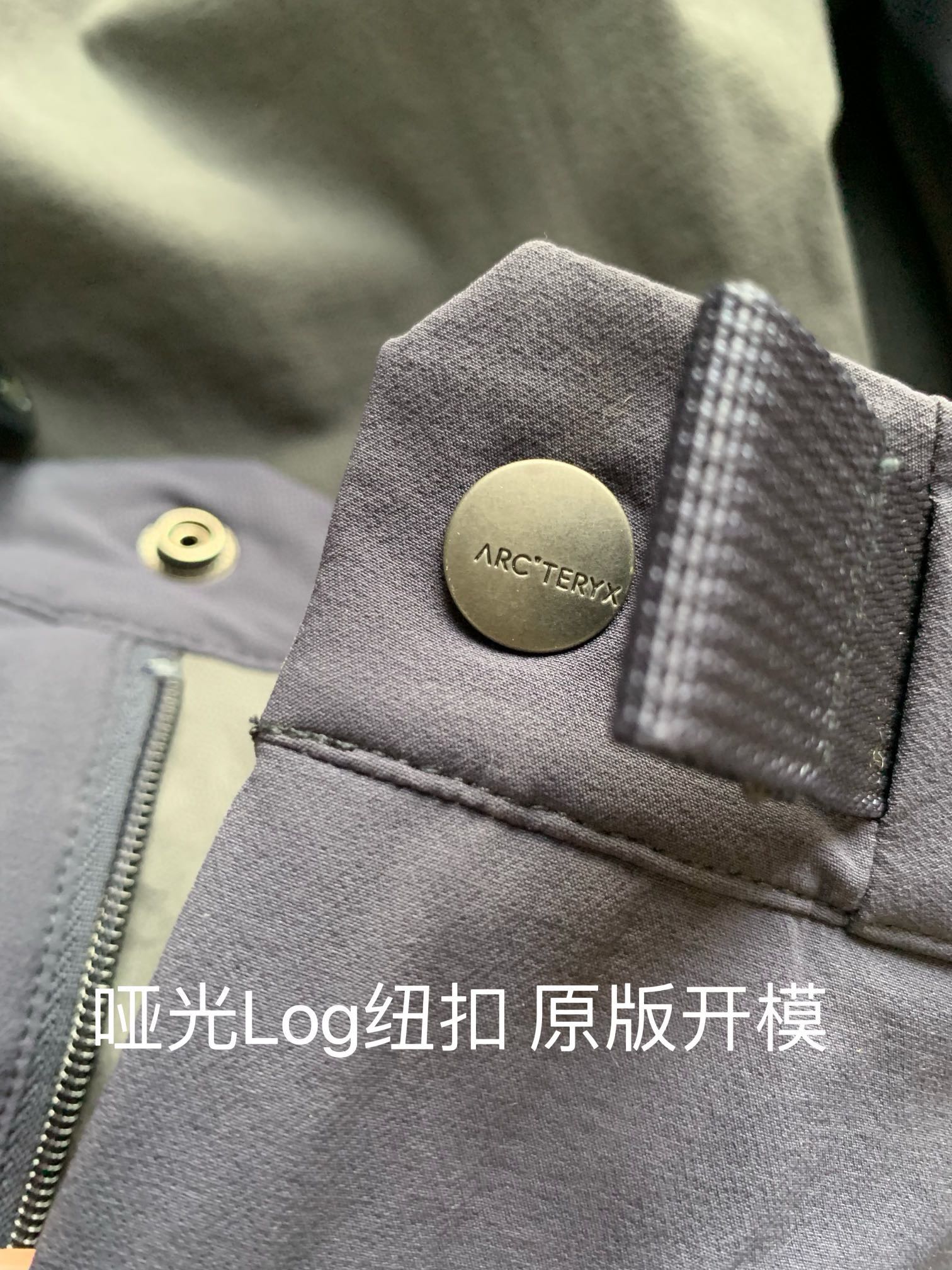 莫罗·伯拉尼克 Manolo Blahnik 高定典藏名品高定成衣时装外套连衣裙衬衫T恤 #E8C8372A 2