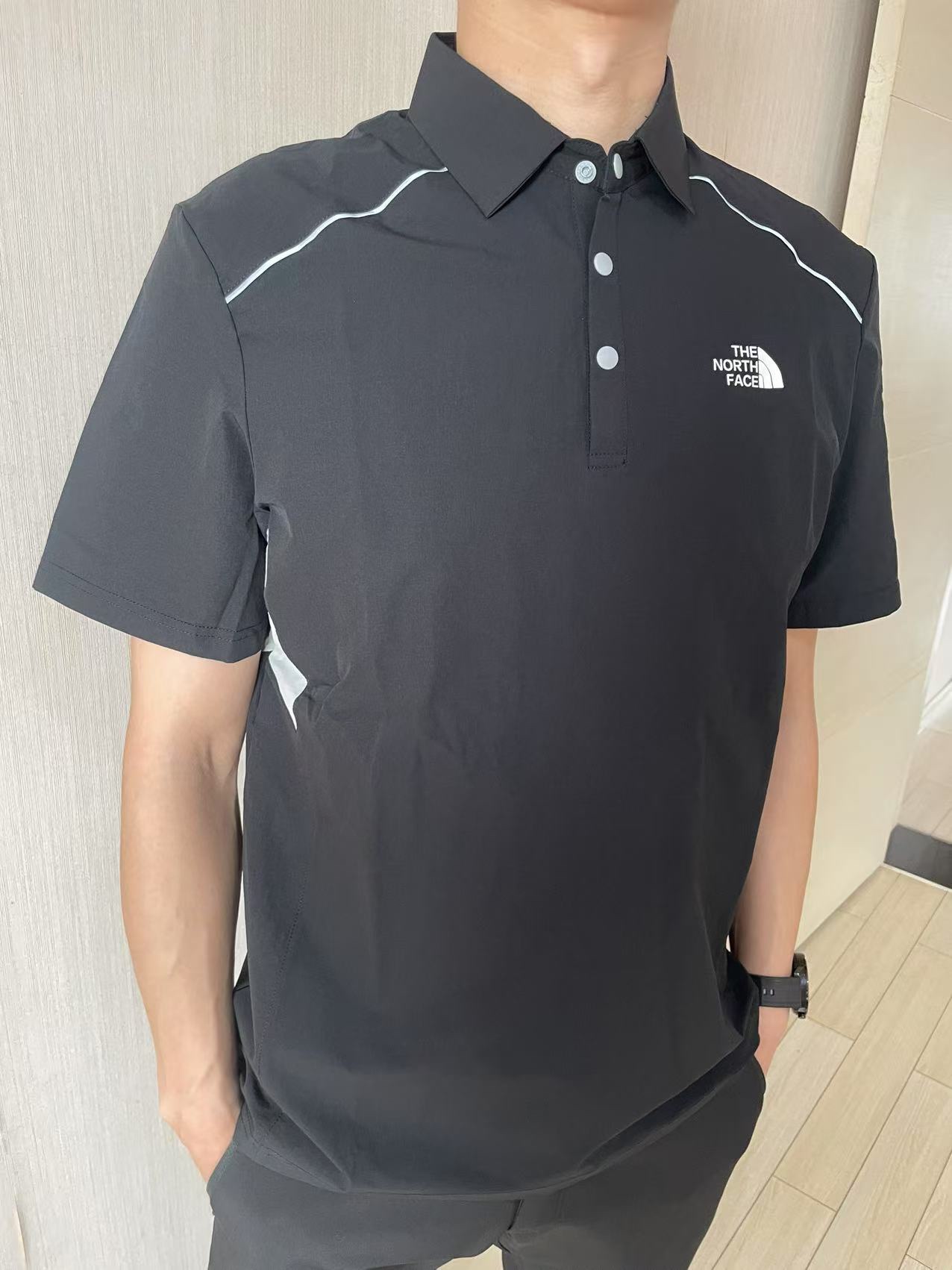 供💰105
模特图
北面The North Face 夏季新款综合训练运动健身男士吸湿速干防晒短袖POLO衫！

