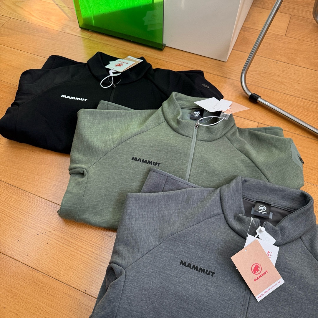 Mammut Fleece Pullover: Warm, Breathable, and Durable Outdoor Activewear