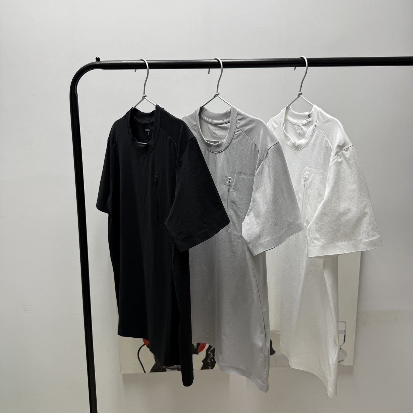 Alternative view of T-Shirt 05192