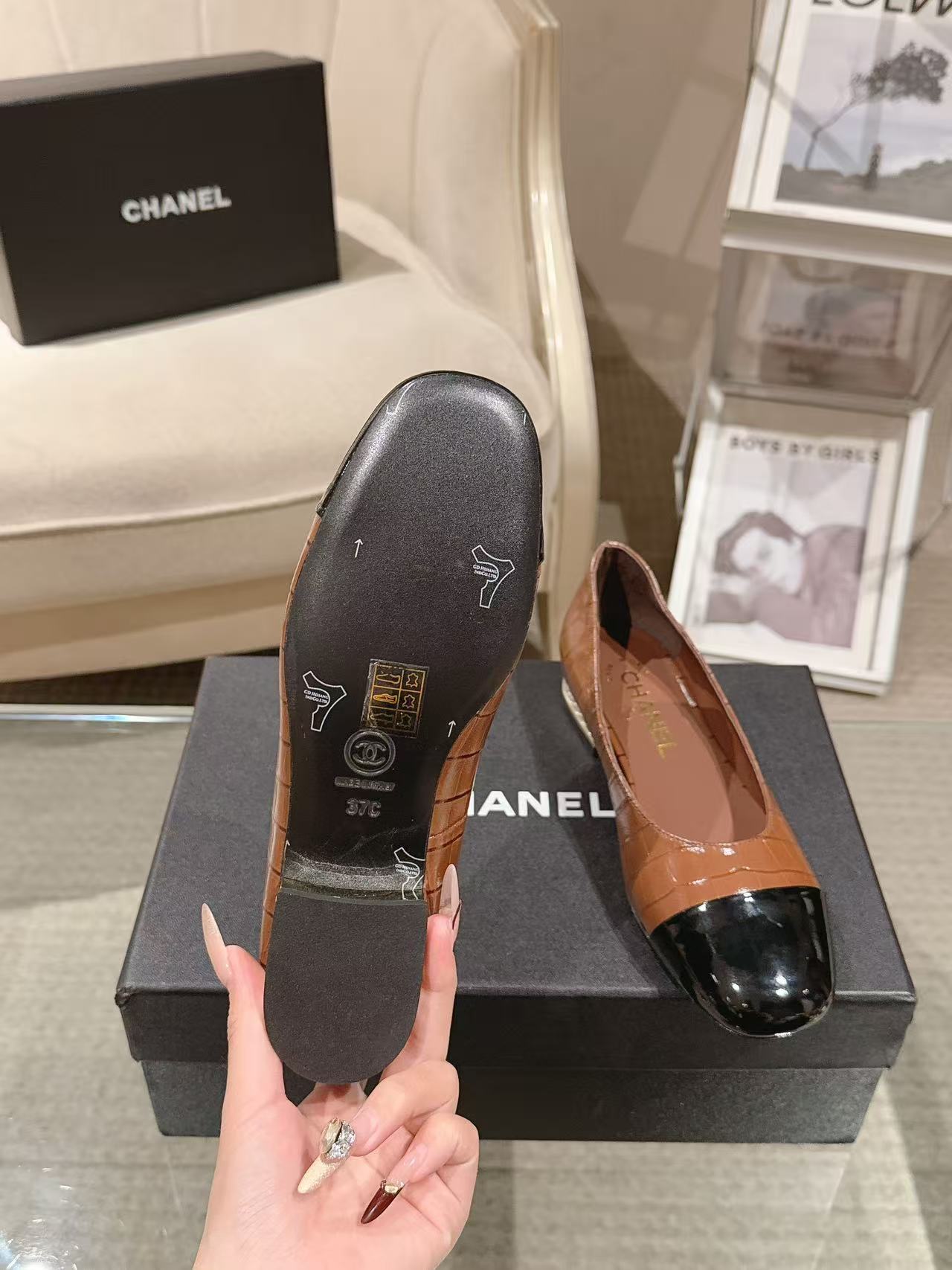 Designer Mary Jane Shoes
