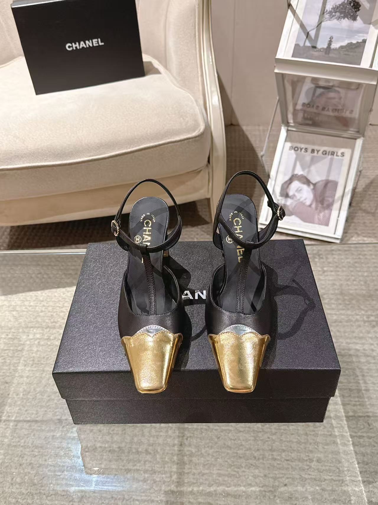 NO:870996,* | 2026B2601-5——————Mary Jane original board developed small square toe upper; imported sheepskin lining; silk sheepskin feet; silk sheepskin outsole; Italian genuine leather heel height; 8.5cm yardage; 35-390 customized 34-40-41-42 Original counter full set of luxury packaging purchasing batch, sandals, sandals, mary jane, sheepskin19860909* | 2026B2601-5———————— 玛丽珍原板开发小方头 鞋面；进口羊皮 内里；丝绸羊皮 垫脚；丝绸羊皮 大底；意大利真皮 跟高；8.5cm 码数；35-390订做34-40-41-42 原版专柜全套豪华包装 代购批,凉鞋单鞋,sandals,mary jane,sheepskin,Women's Shoes