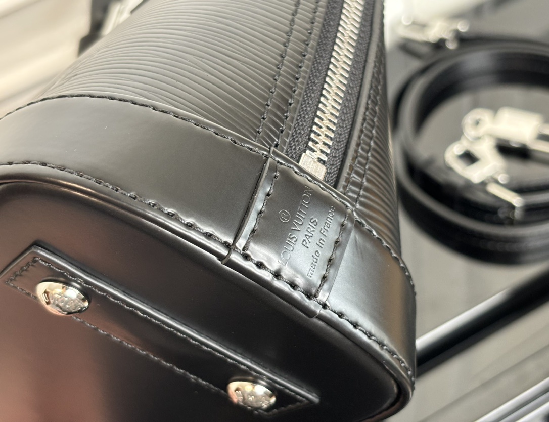 M24645黑色(动态码)《顶级原单》专柜同步电子芯片内码出货🔥本款 Alma BB 手袋溯源 1934