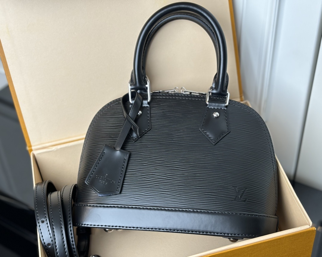 M24645黑色(动态码)《顶级原单》专柜同步电子芯片内码出货🔥本款 Alma BB 手袋溯源 1934