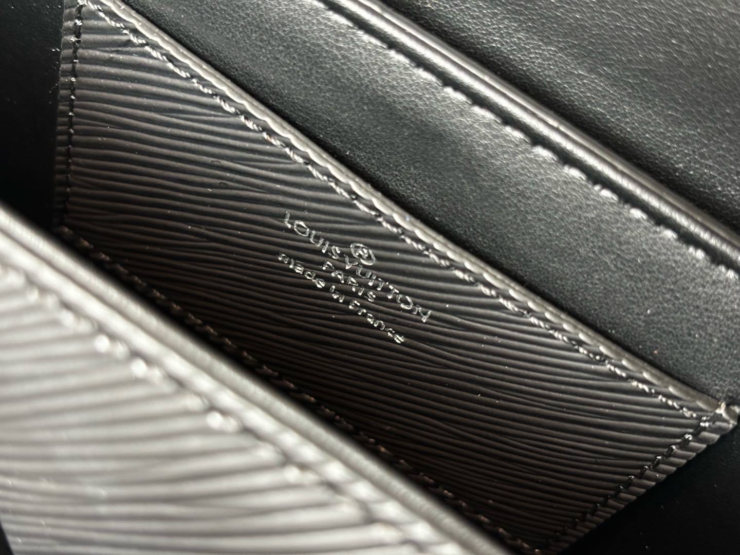 M25336枪色(动态码)【顶级原单】专柜同步电子芯片码🔥本款 Twist West 手袋延长 Twis