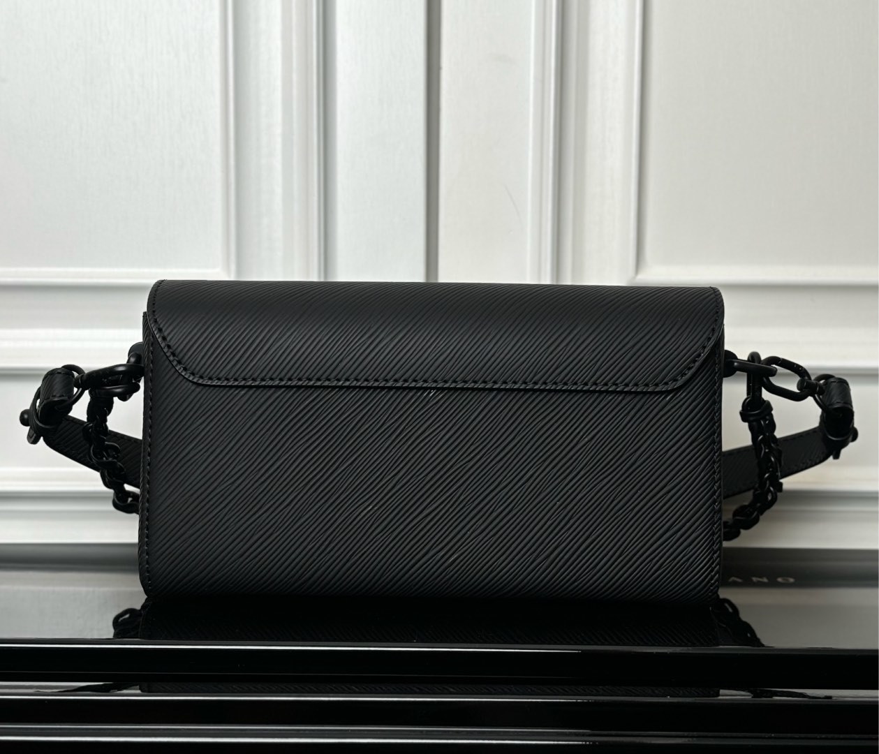 M25336枪色(动态码)【顶级原单】专柜同步电子芯片码🔥本款 Twist West 手袋延长 Twis