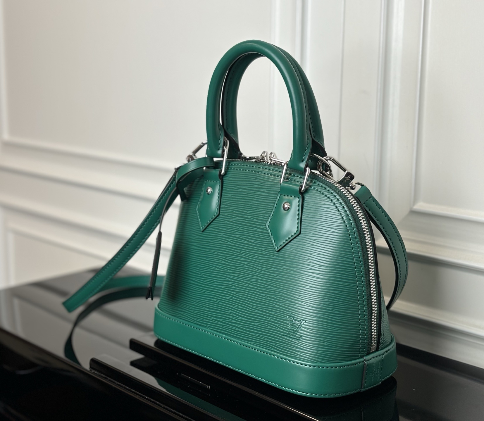 M24645绿色(动态码)《顶级原单》专柜同步电子芯片内码出货🔥本款 Alma BB 手袋溯源 1934