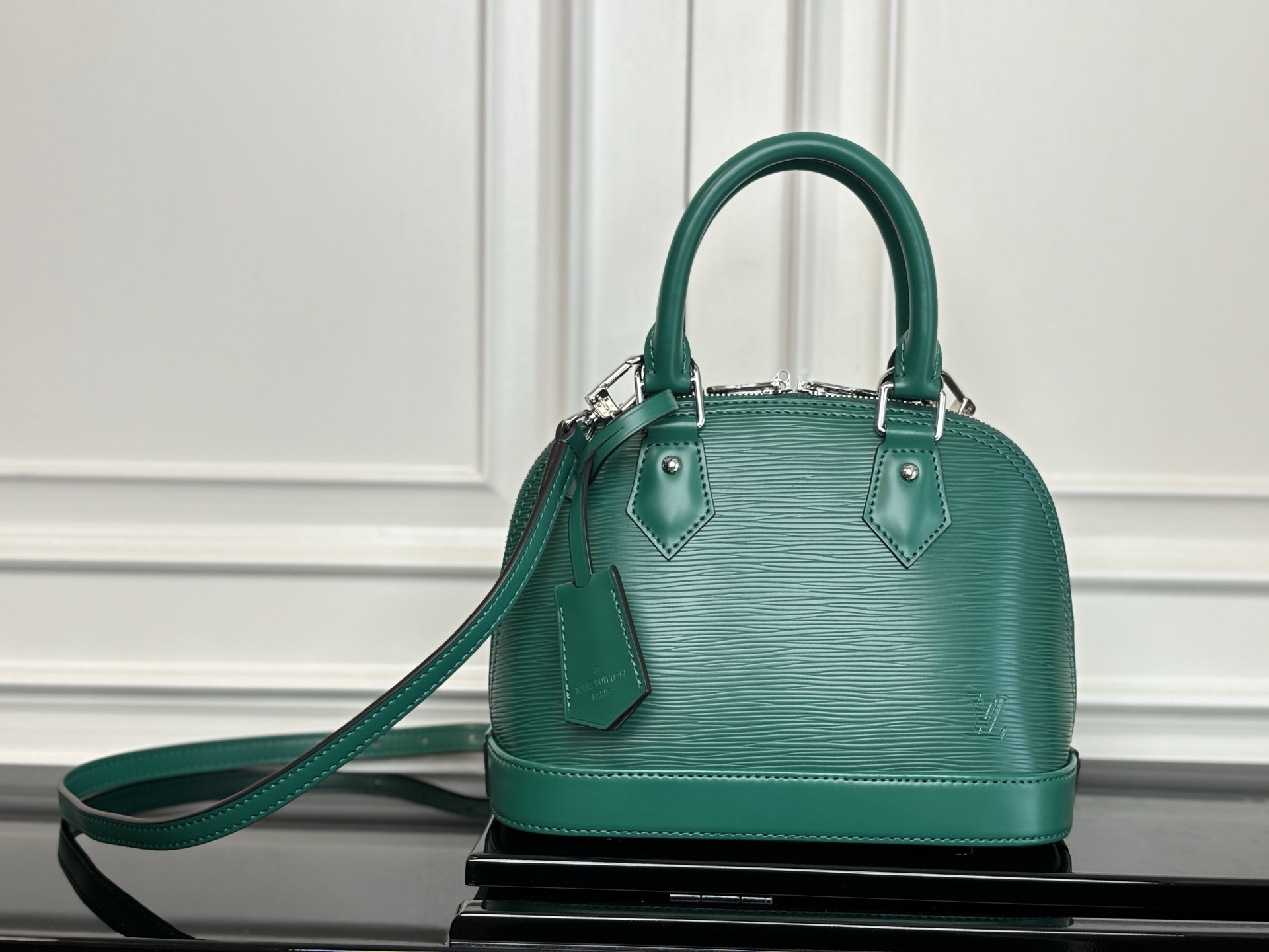 M24645绿色(动态码)《顶级原单》专柜同步电子芯片内码出货🔥本款 Alma BB 手袋溯源 1934