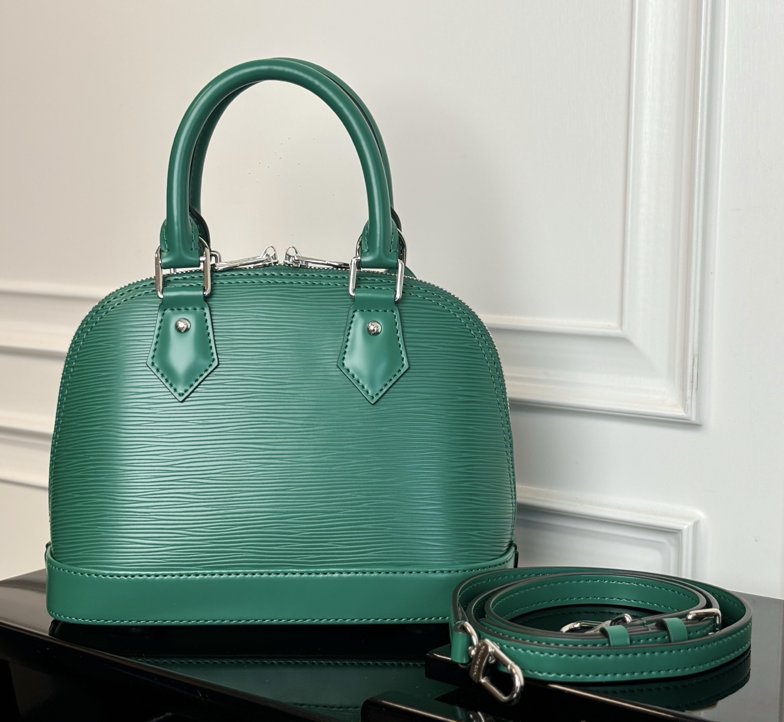 M24645绿色(动态码)《顶级原单》专柜同步电子芯片内码出货🔥本款 Alma BB 手袋溯源 1934