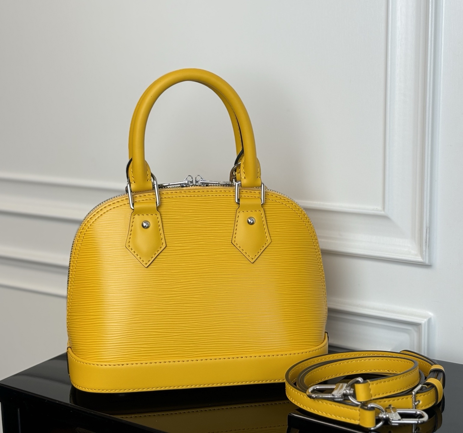 M24645黄色(动态码)《顶级原单》专柜同步电子芯片内码出货🔥本款 Alma BB 手袋溯源 1934