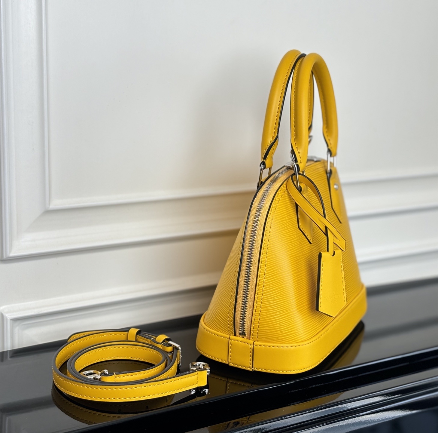 M24645黄色(动态码)《顶级原单》专柜同步电子芯片内码出货🔥本款 Alma BB 手袋溯源 1934