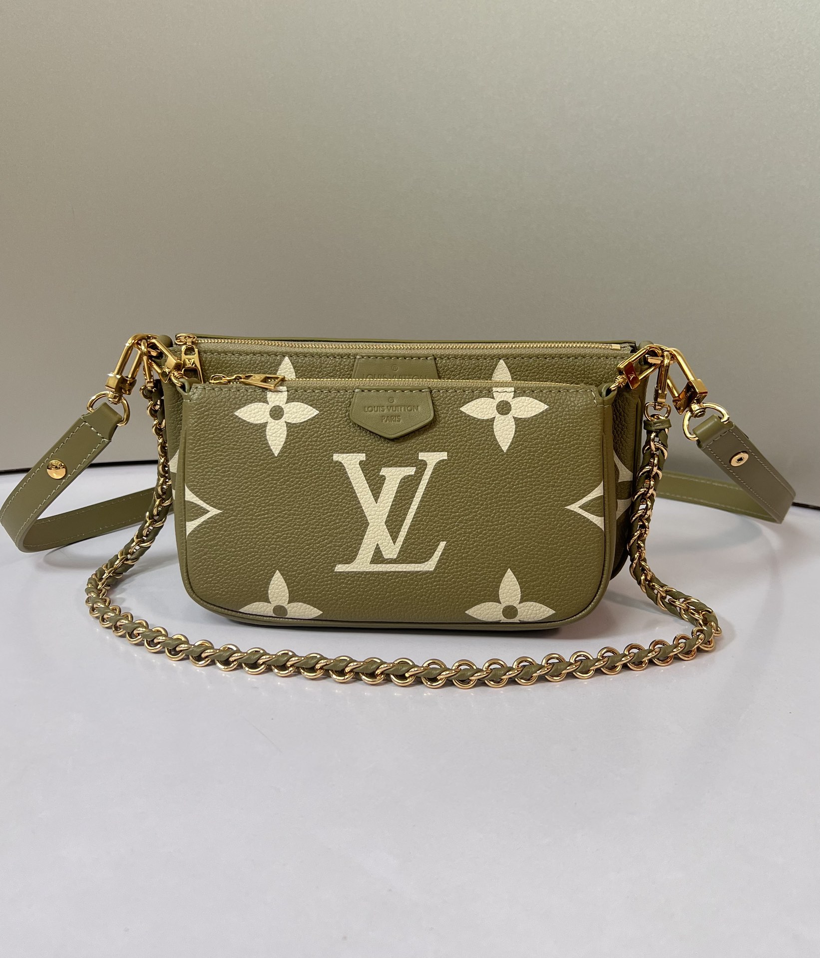 Louis Vuitton LV Multi Pochette Accessoires Buy Handbags Clutches & Pouch Bags Green Printing Empreinte​ Chains M44670