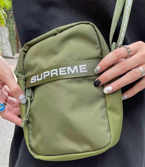 Supreme Letter Woven Shoulder Bag Multi-functional Sports Bag Crossbody 1 Supreme Letter Woven Shoulder Bag Multi-functional Sports Bag Crossbody