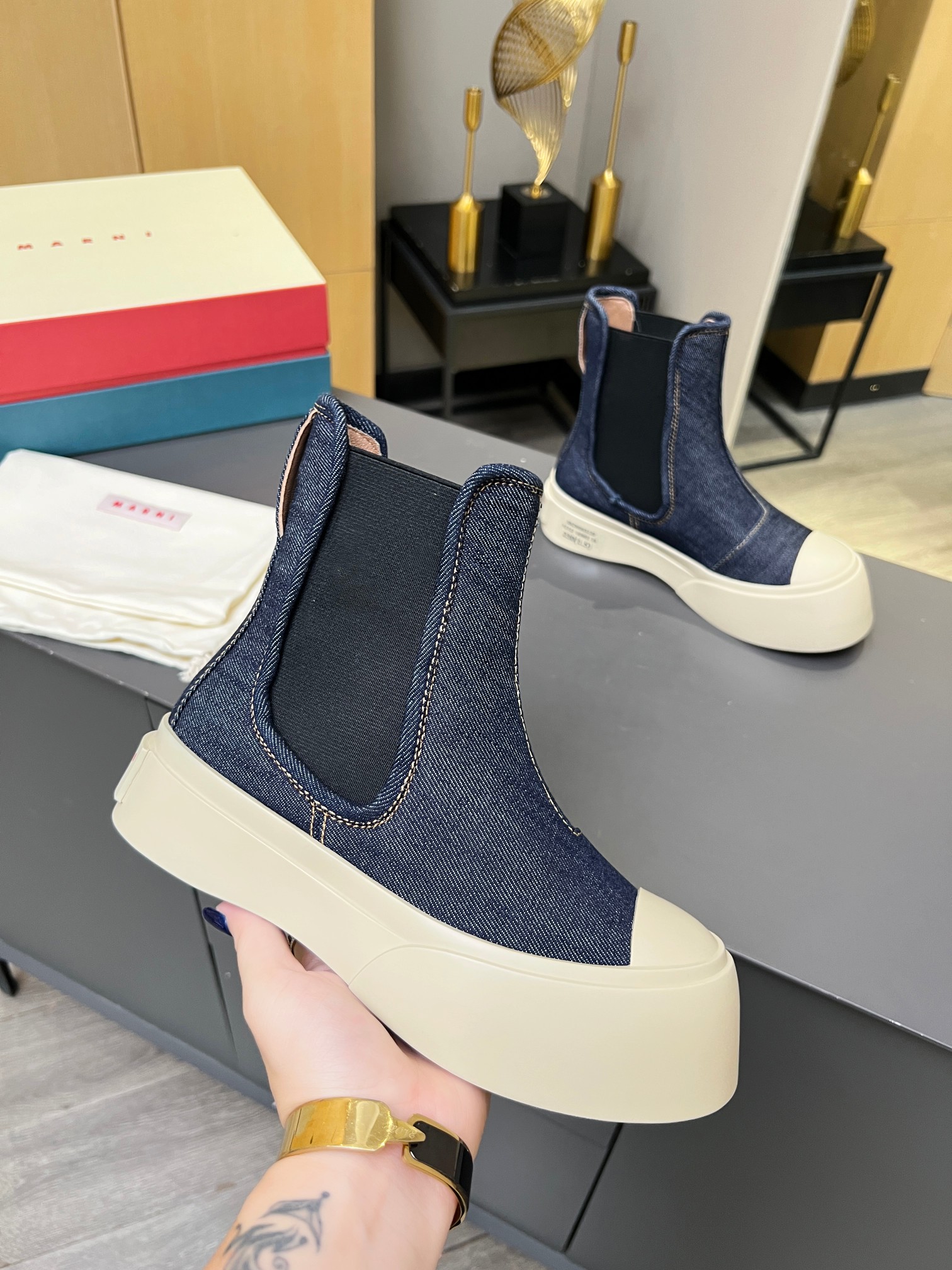 _dly9sYq9pSzaFBQEx2qTLGx2ZTAt_3OV3rsf8fA